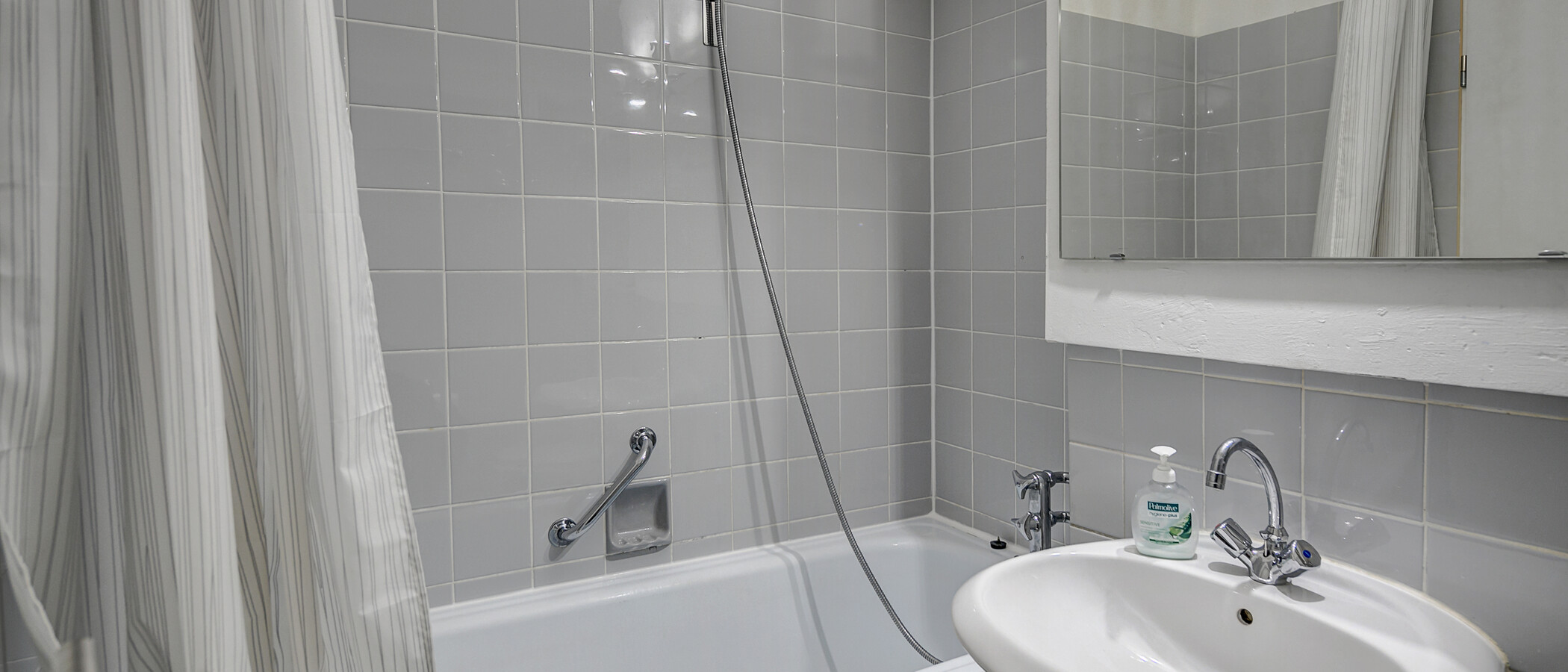 apartment München Schwanthalerhöhe 01 bathroom 10407