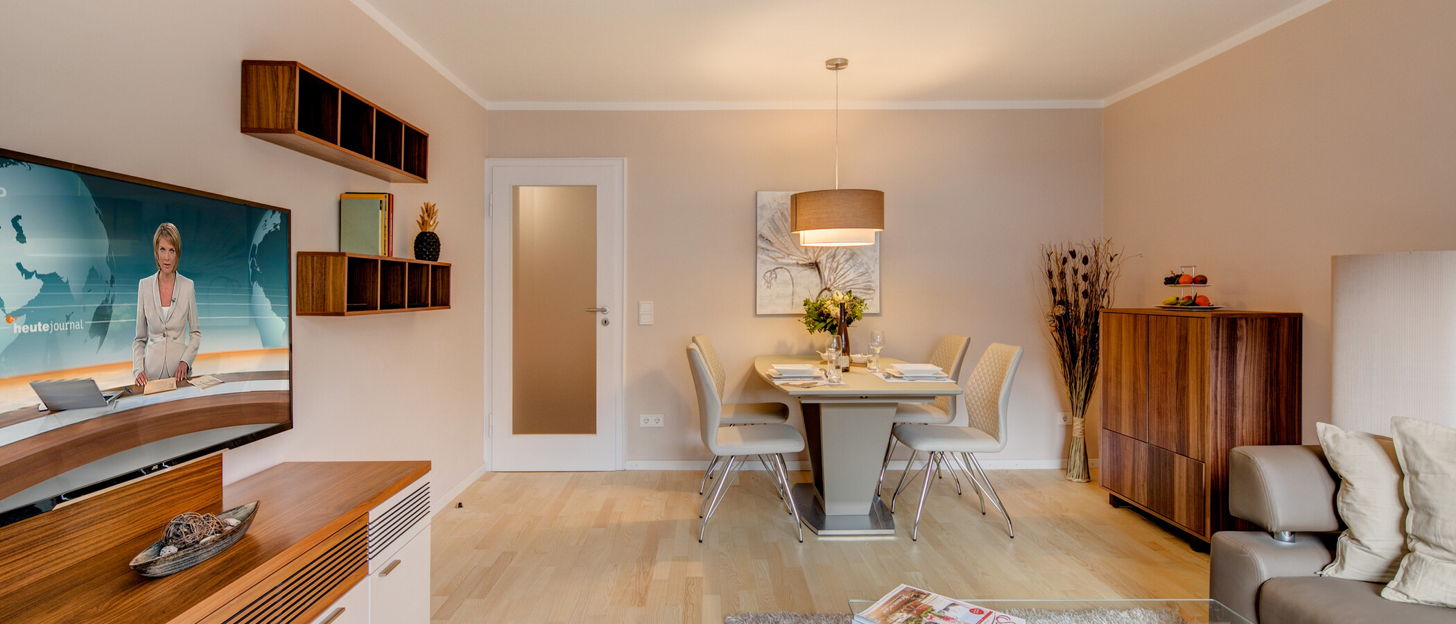 apartment München Schwabing-West (rund um den Bonner Platz) 05 living room 10412