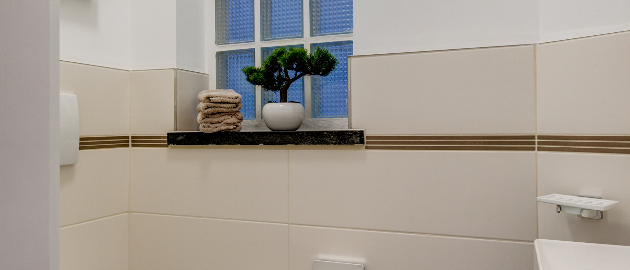 apartment München Schwabing-West (rund um den Bonner Platz) 02 separate toilet 10412