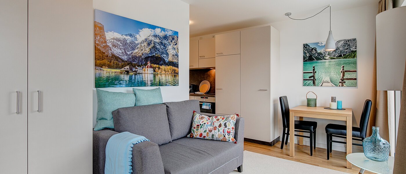apartment München Am Hart 03 living room 10417