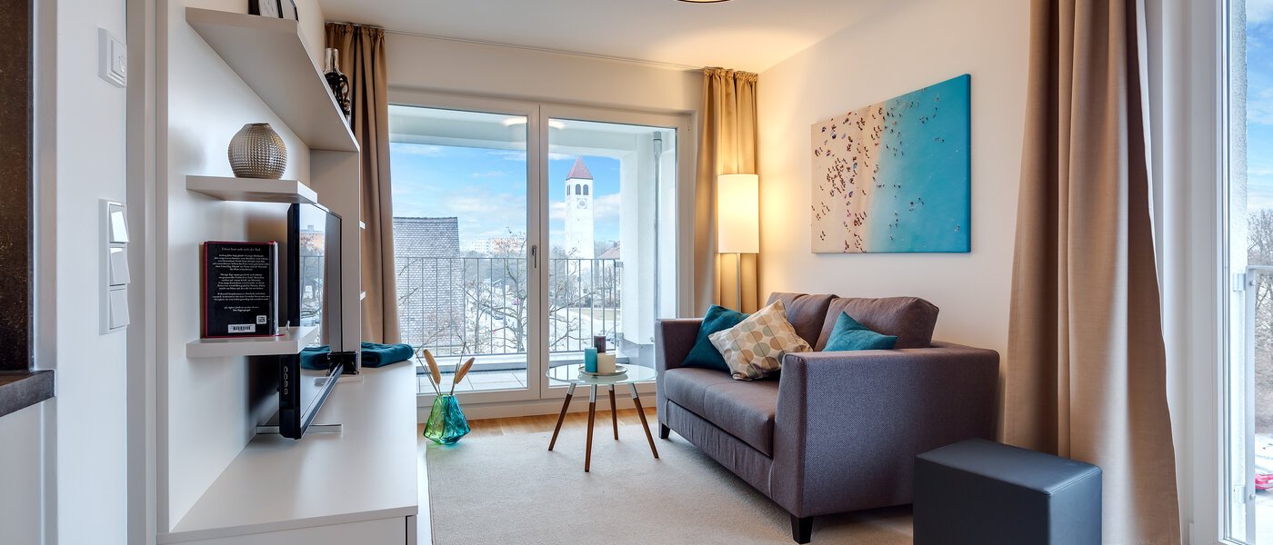 apartment München Am Hart 01 living room 10421