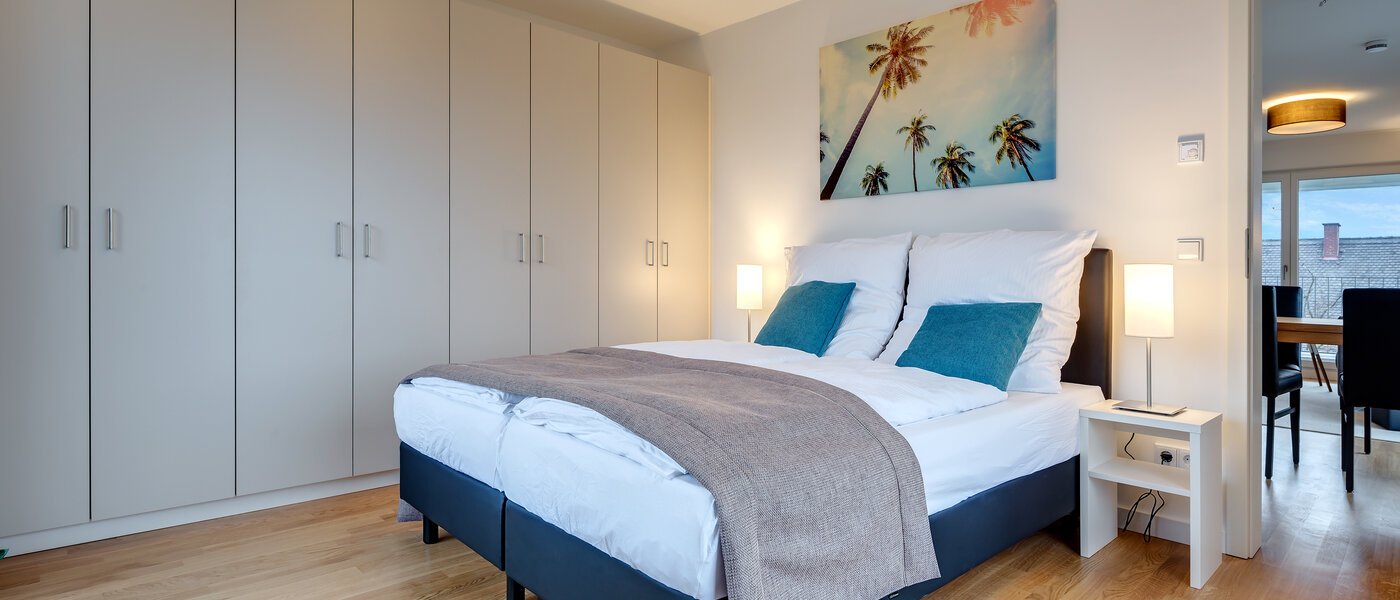 apartment München Am Hart 02 sleeping area 10421