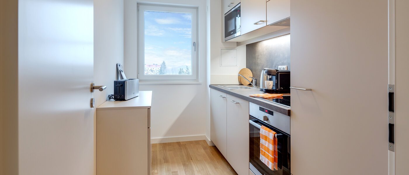 apartment München Am Hart 01 kitchen 10423