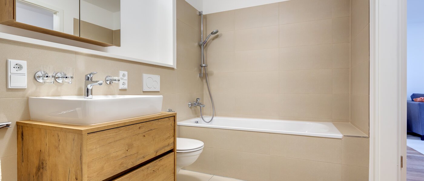 apartment München Am Hart 01 bathroom 10423