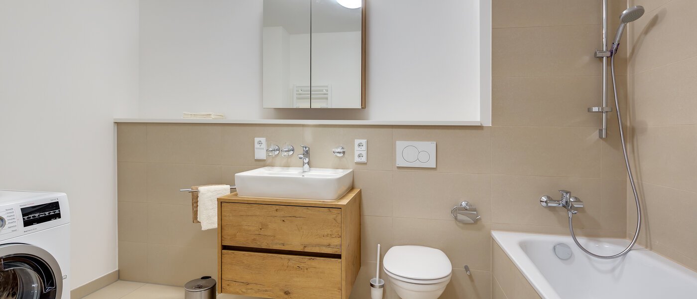 apartment München Am Hart 02 bathroom 10423