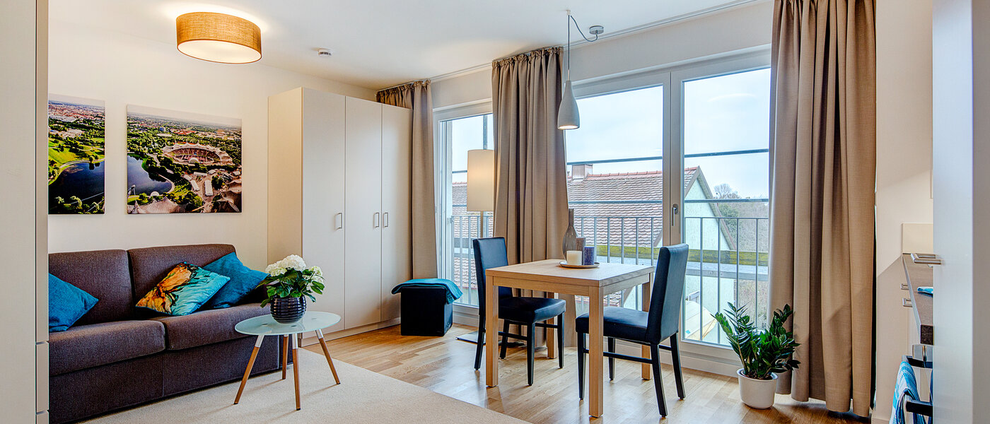 apartment München Am Hart 03 living room 10426