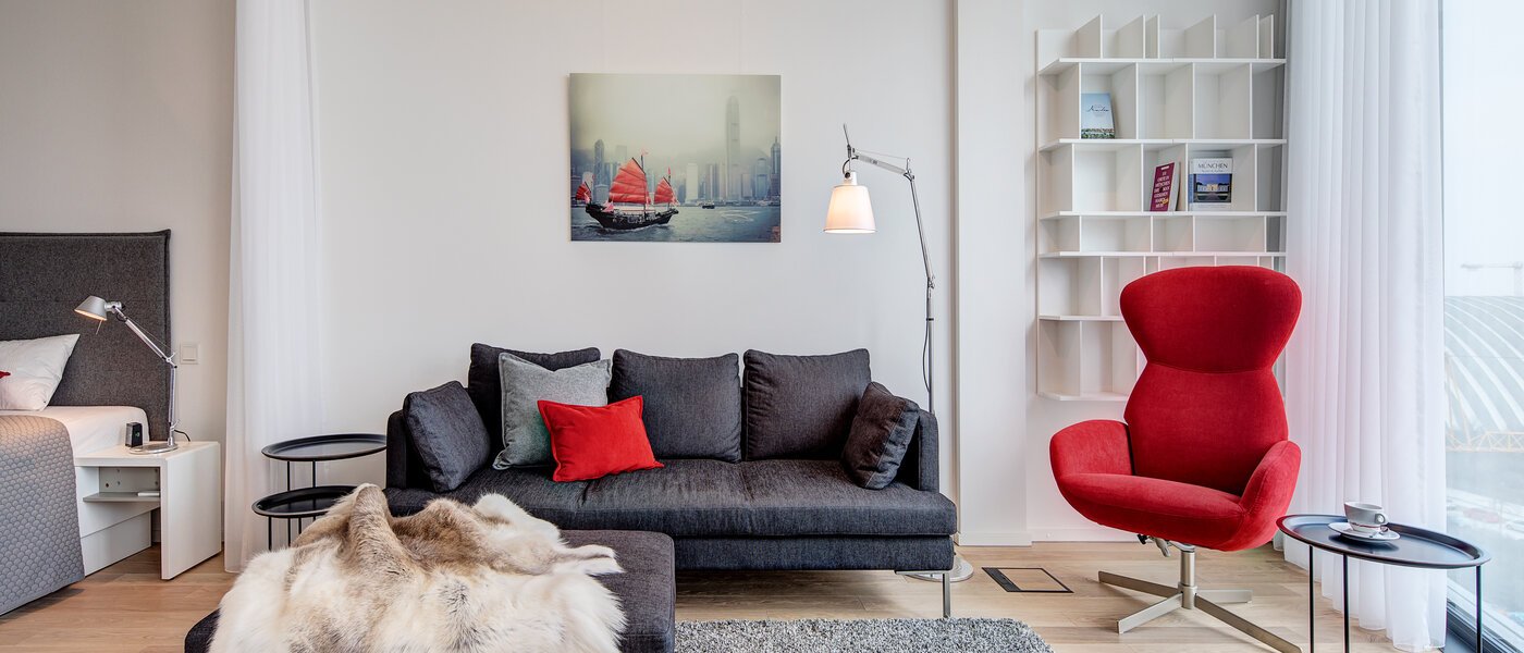 apartment München Nymphenburg 02 living room 10429