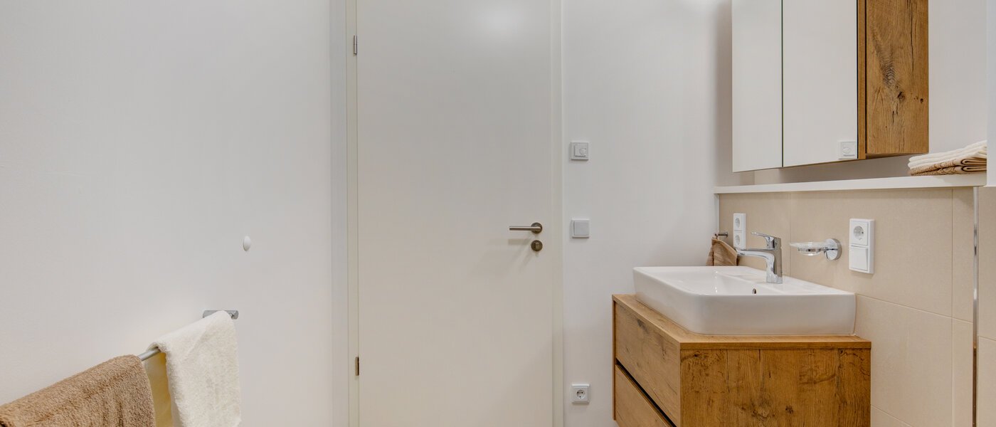 roof terrace apartment München Am Hart 04 2. bathroom 10440