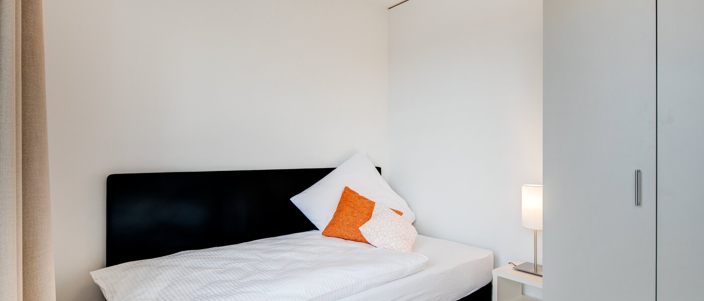 roof terrace apartment München Am Hart 01 2. sleeping area 10440