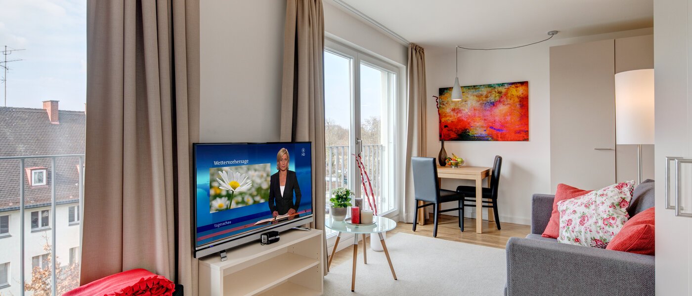 apartment München Am Hart 04 living room 10444