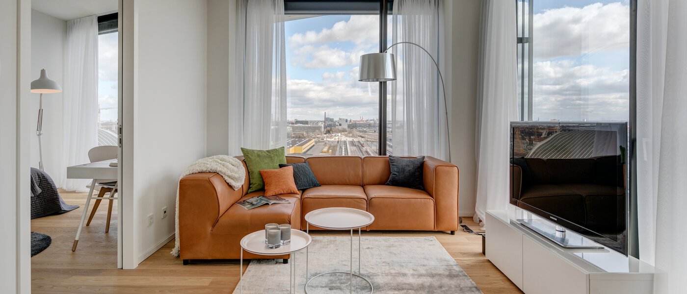 apartment München Nymphenburg 02 living room 10451