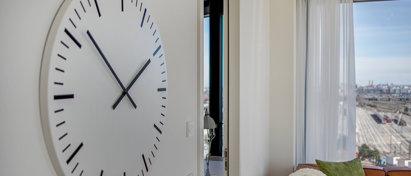 apartment München Nymphenburg 03 living room 10451