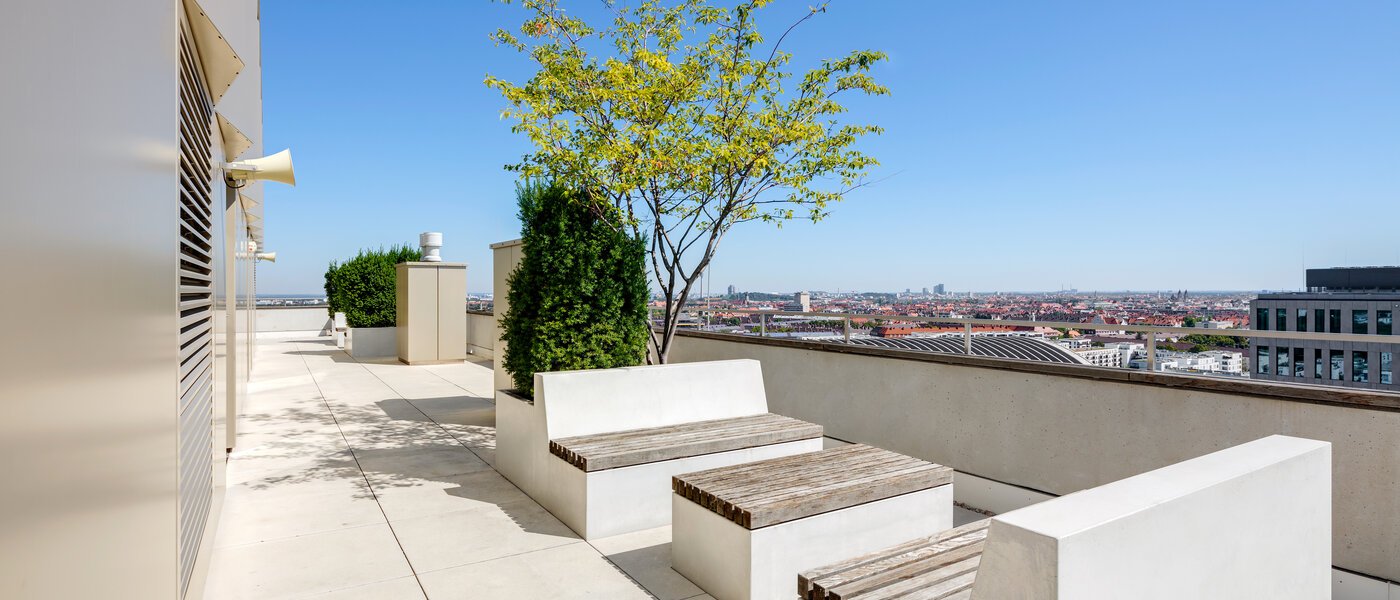 apartment München Nymphenburg 03 communal terrace 10451