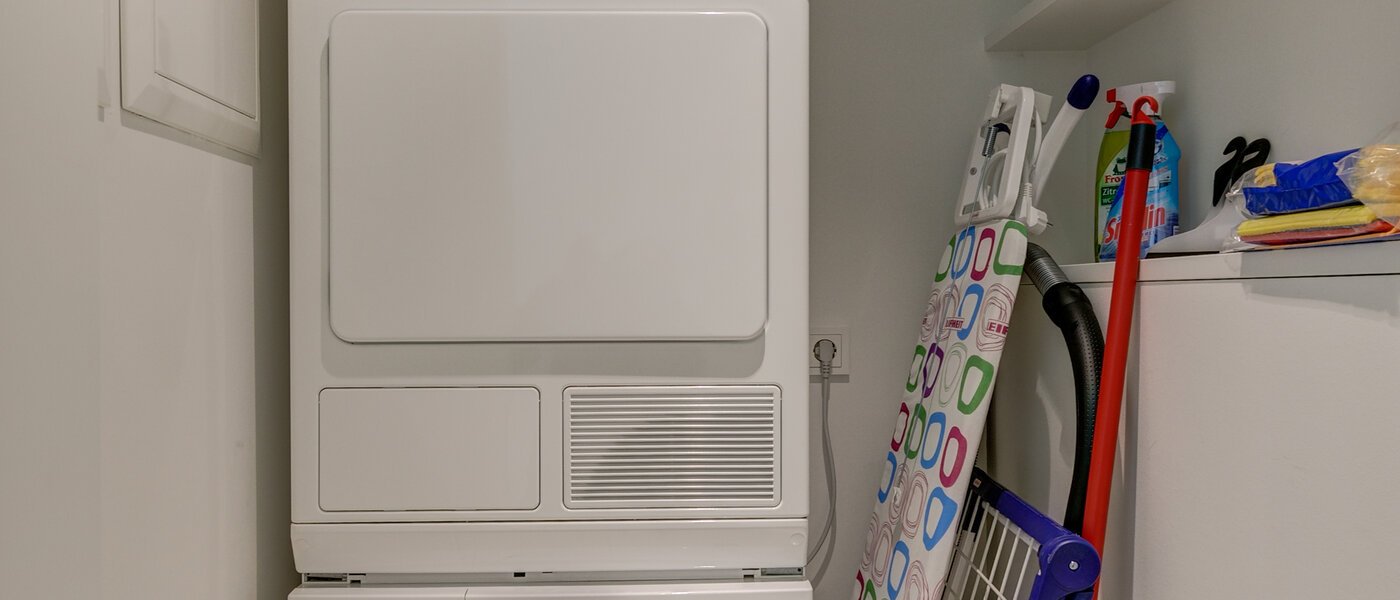 apartment München Nymphenburg 01 storage room 10451