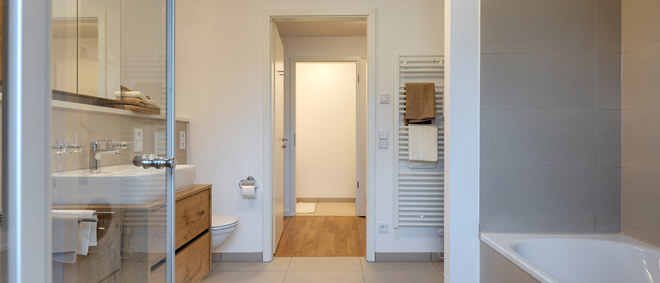 apartment München Am Hart 03 bathroom 10454