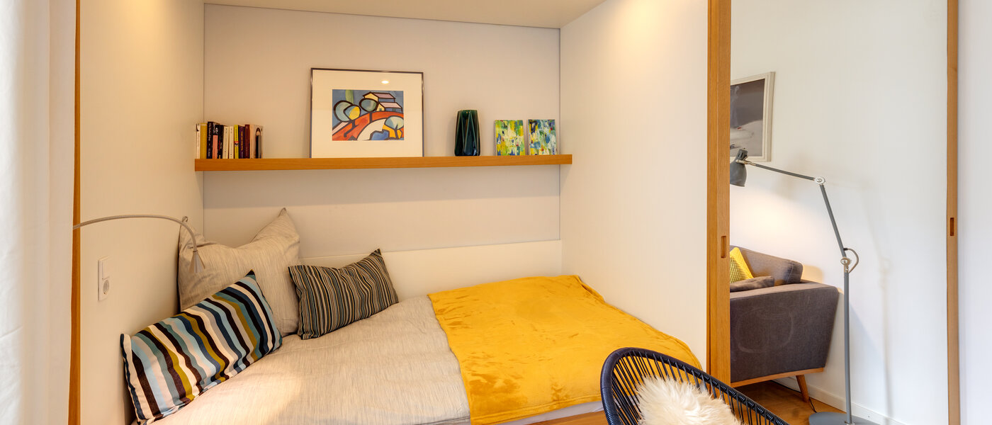 apartment München Schwabing-West (rund um den Hohenzollernplatz) 01 sleeping area 10458