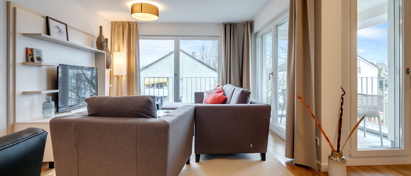 apartment München Am Hart 05 living room 10469