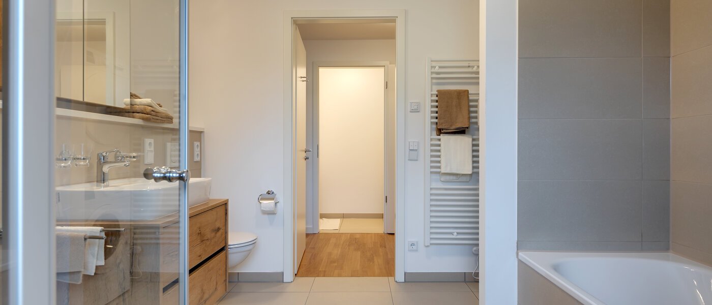 apartment München Am Hart 03 bathroom 10469