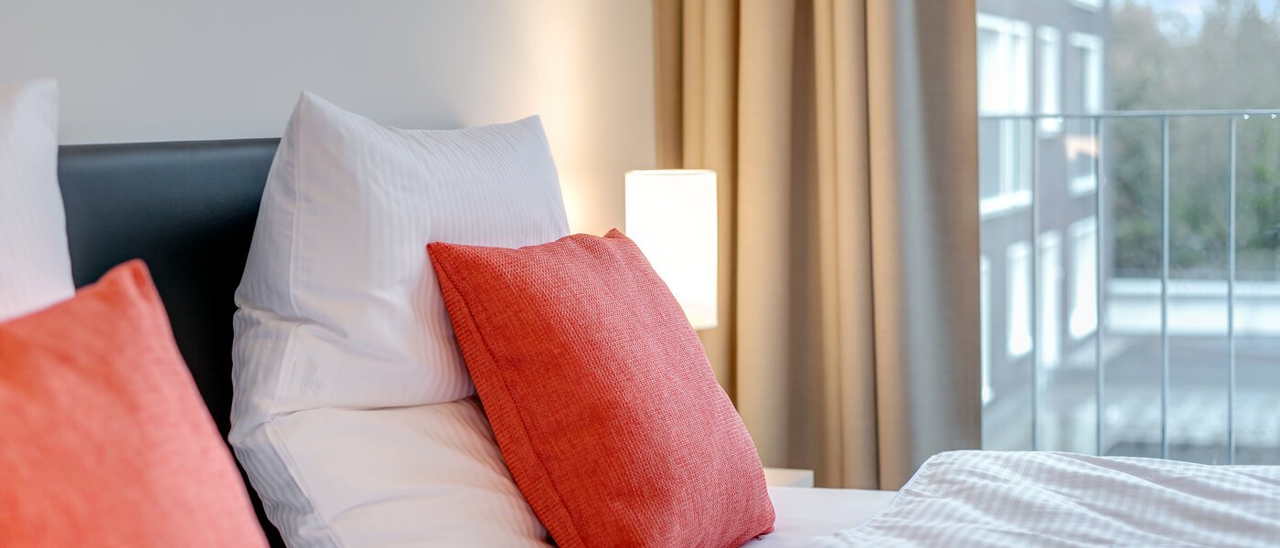 apartment München Am Hart 02 sleeping area 10469