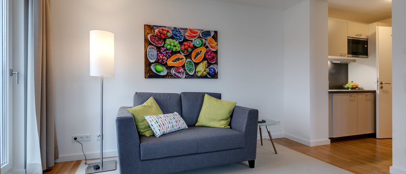 apartment München Am Hart 02 living room 10470