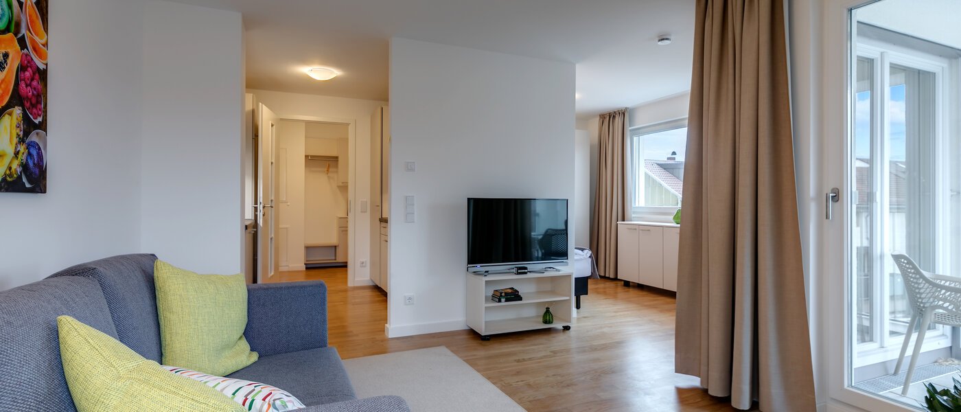 apartment München Am Hart 03 living room 10470