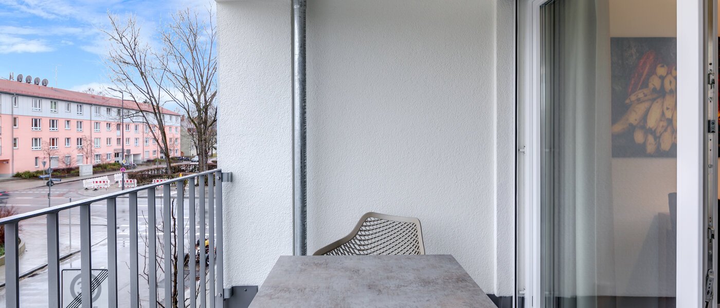 apartment München Am Hart 02 balcony 10471