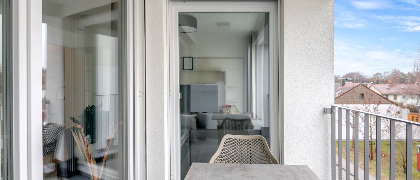 apartment München Am Hart 01 balcony 10474