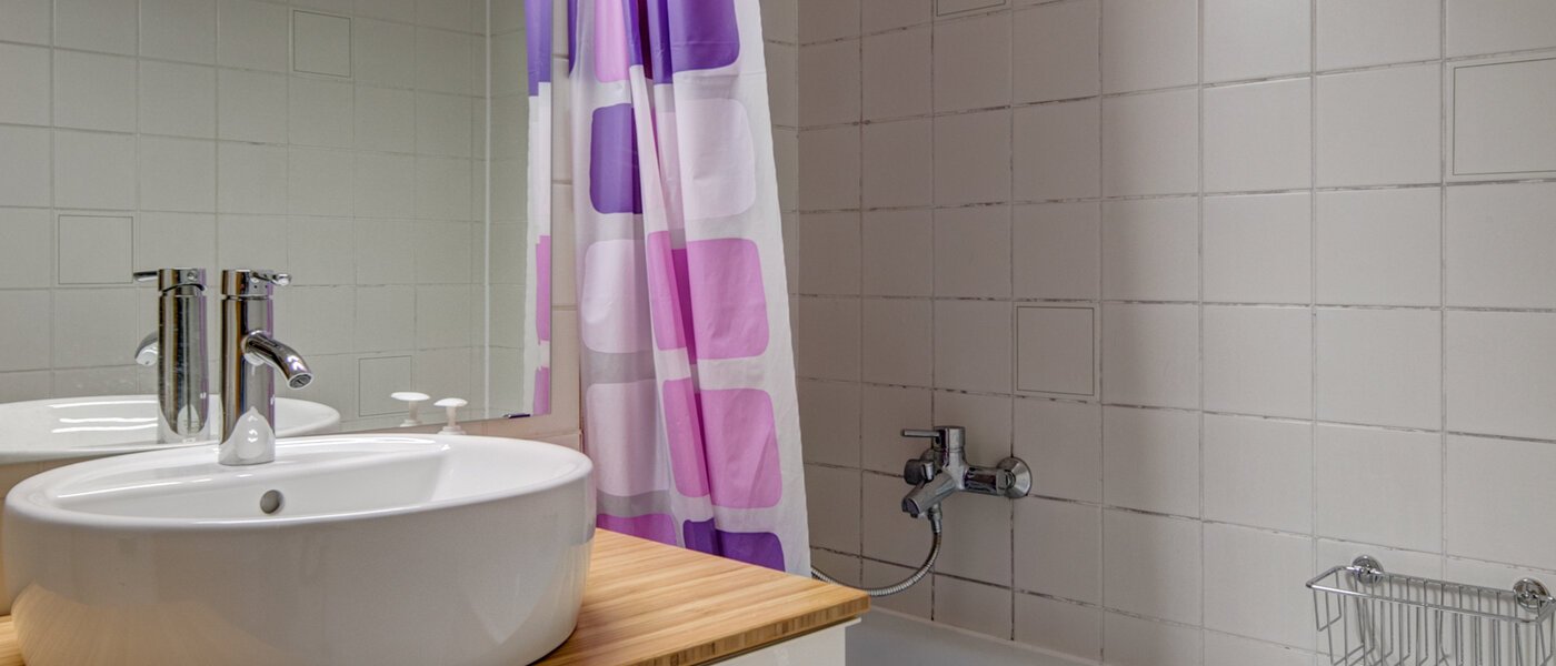 apartment München Berg am Laim 02 bathroom 10487