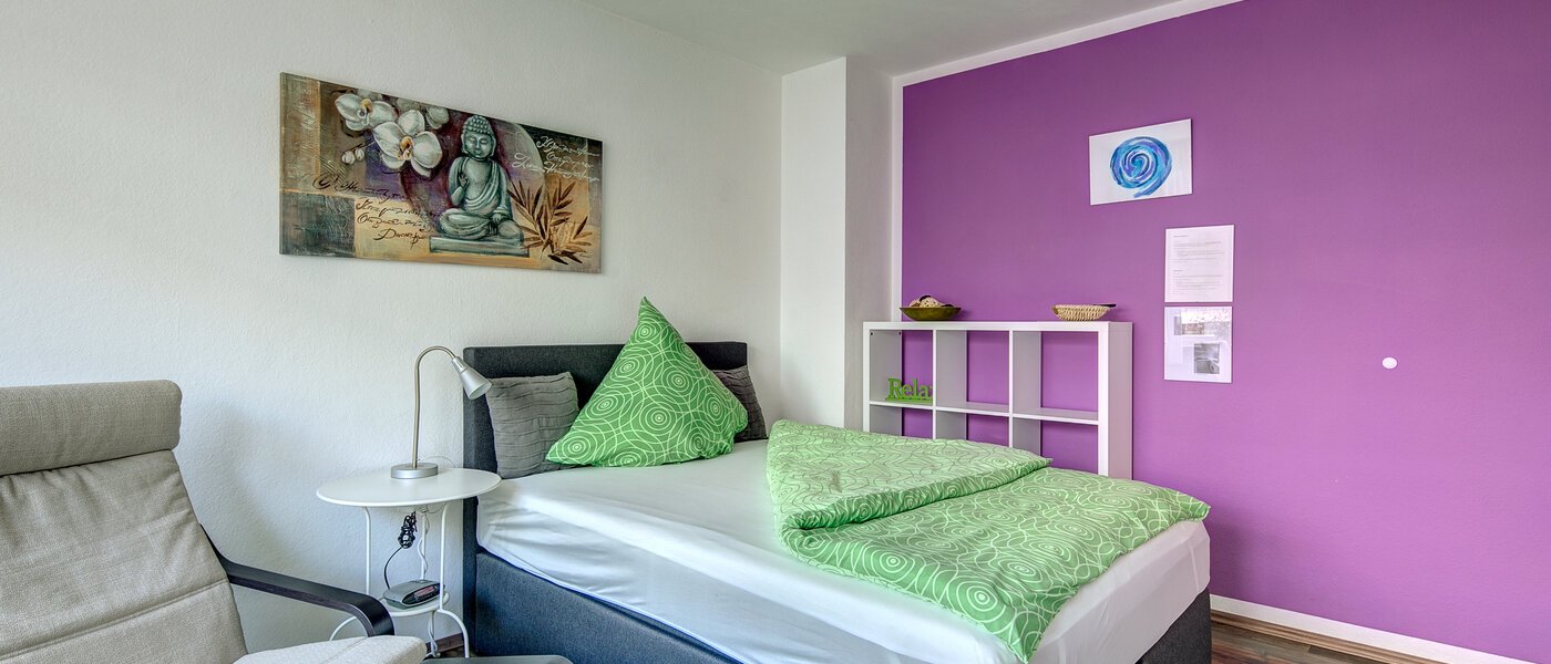 apartment München Berg am Laim 01 sleeping area 10494