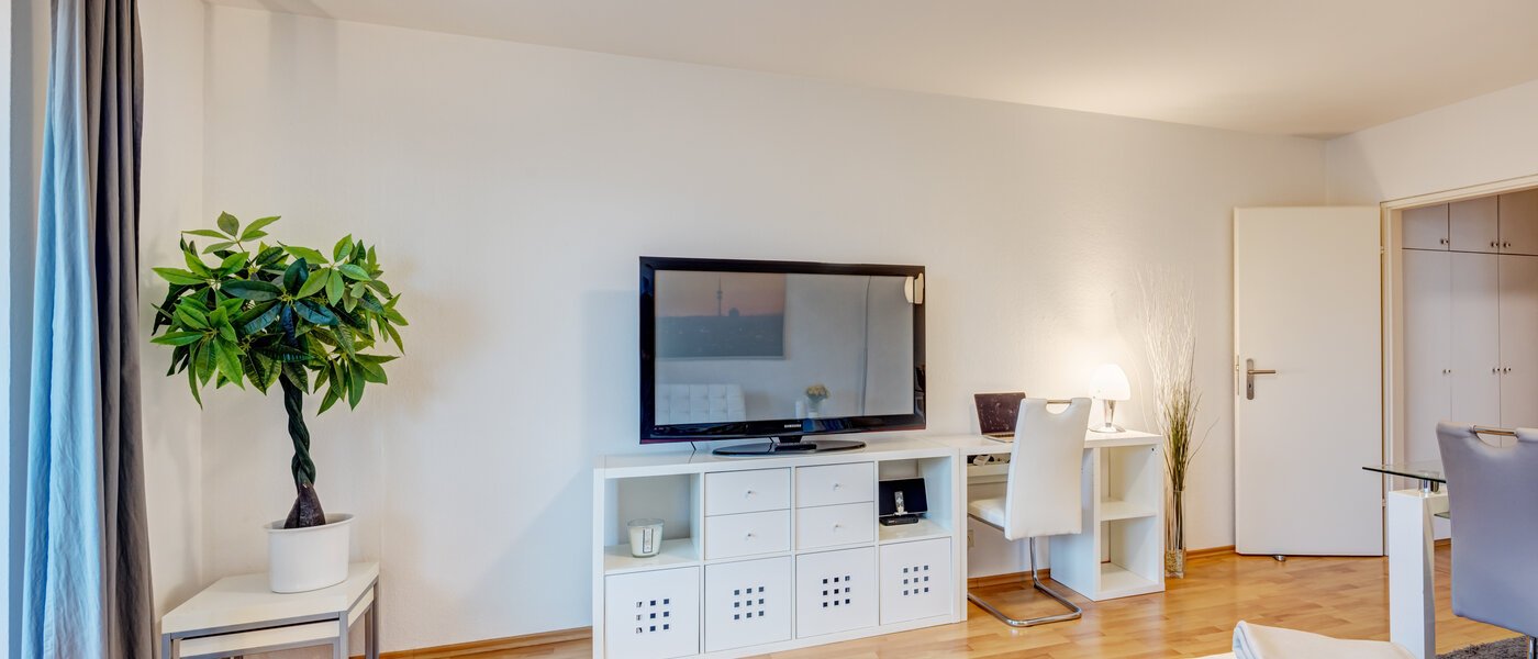apartment München Sendling-Westpark 02 living area 10496