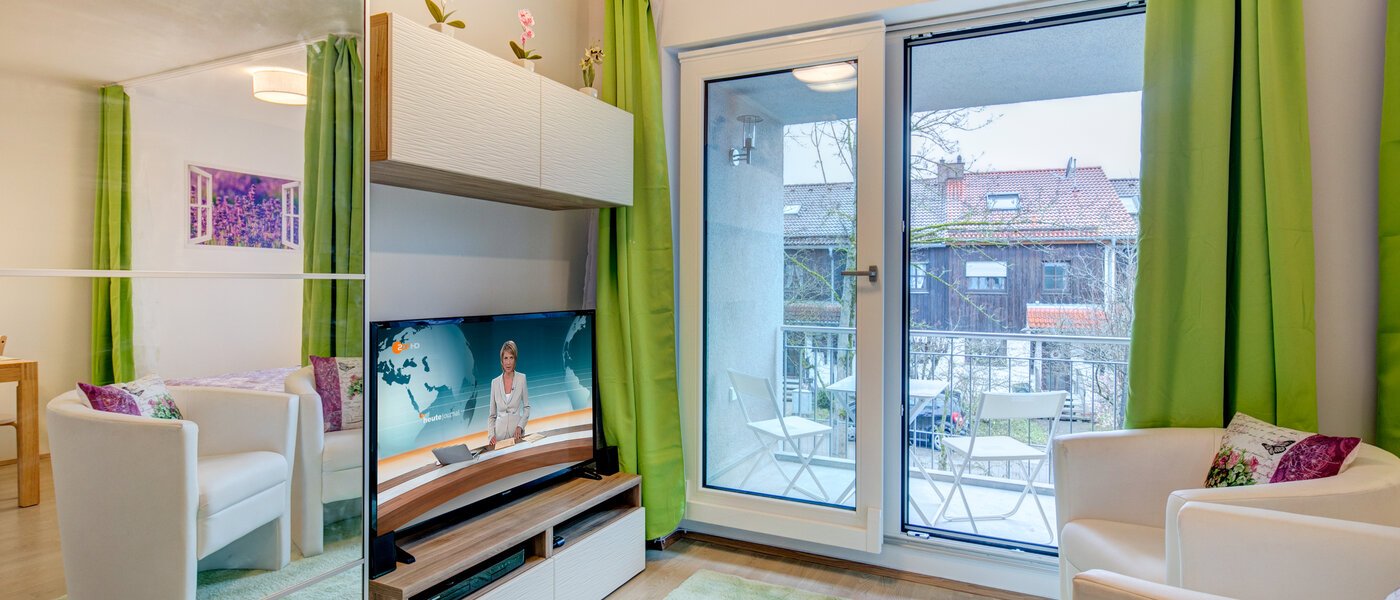 apartment München Aubing 06 living room 10515