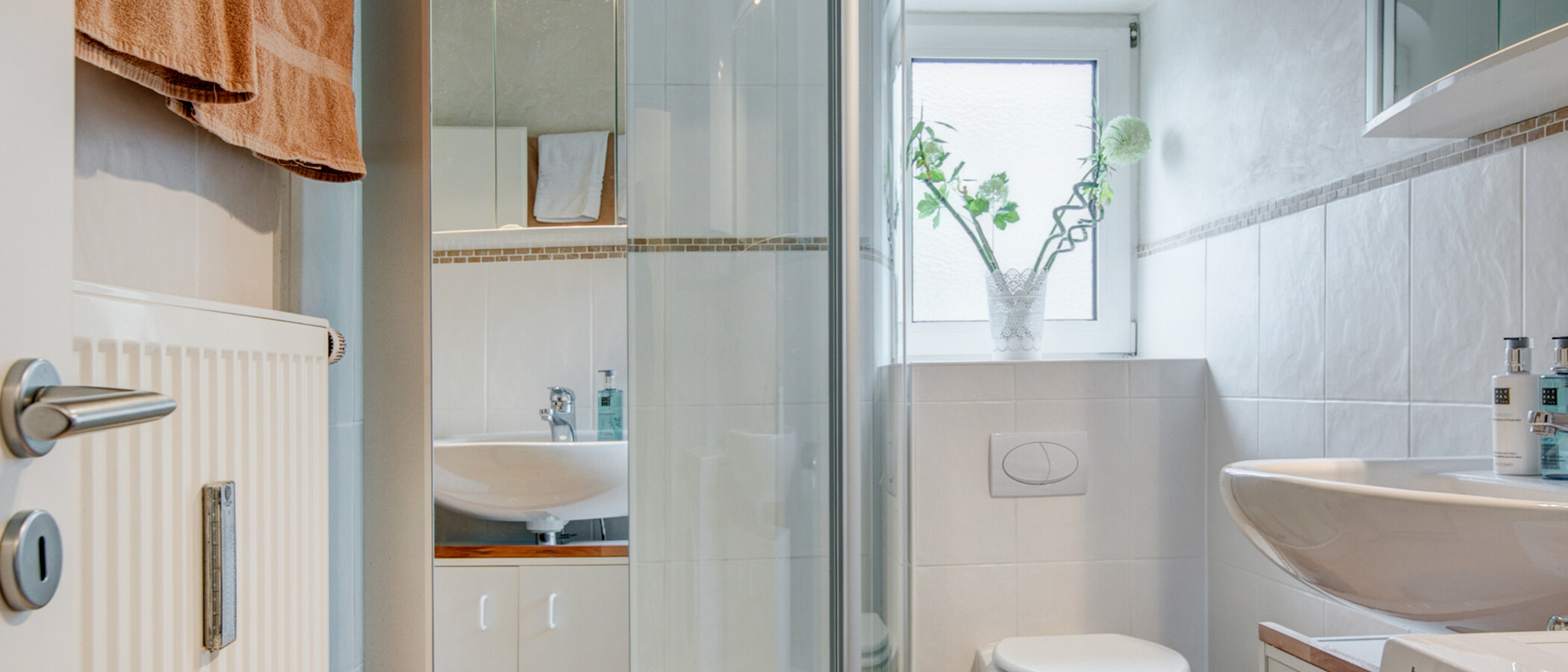 apartment München Parkstadt Bogenhausen 02 bathroom 10517