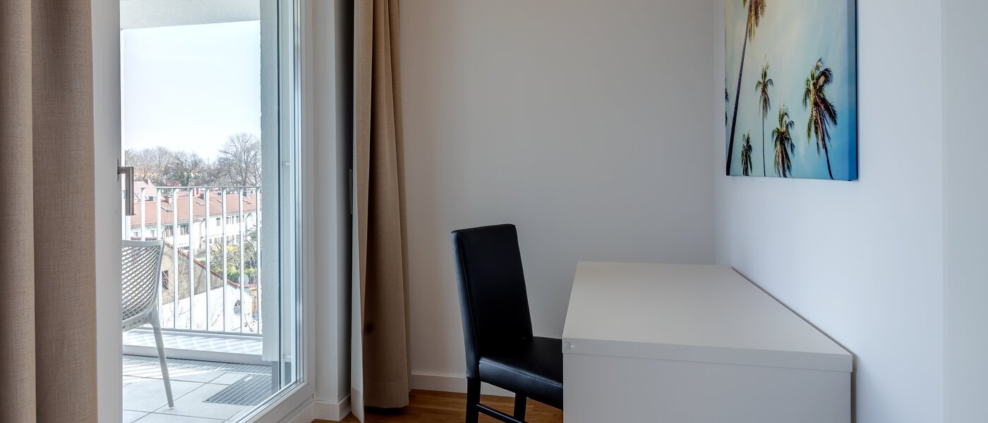 apartment München Am Hart 04 living room 10520