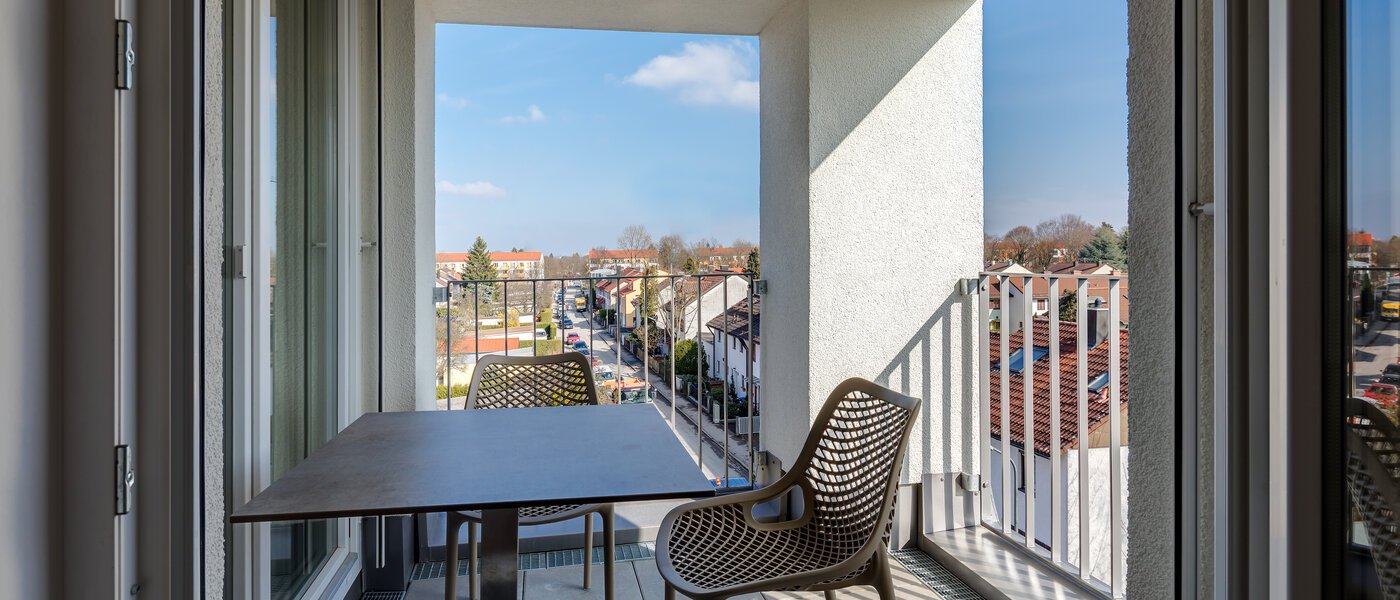 apartment München Am Hart 01 balcony 10520
