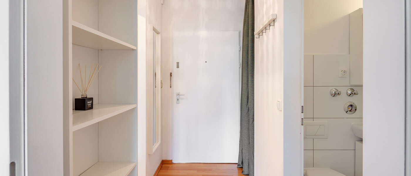 apartment München Nymphenburg 01 hall 10522