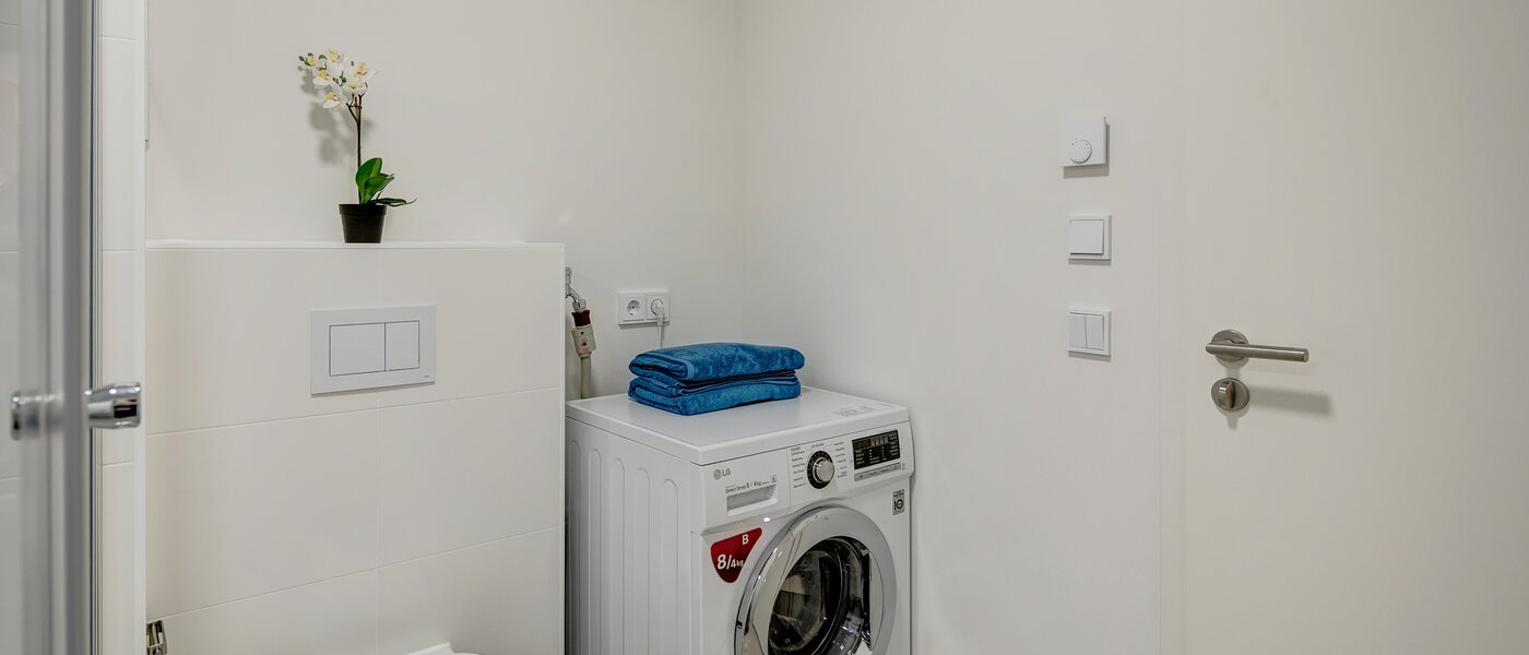 apartment München Altperlach 03 bathroom 10528