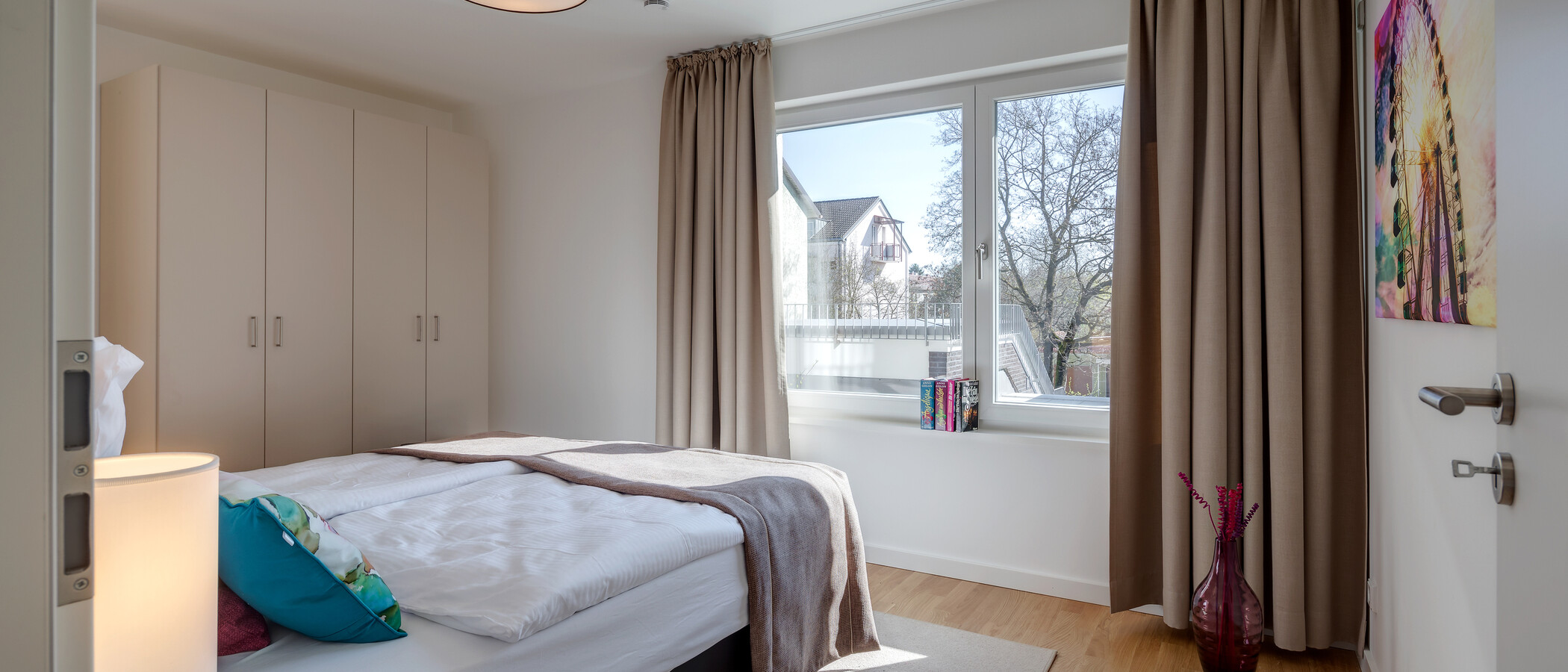 apartment München Am Hart 03 sleeping area 10529