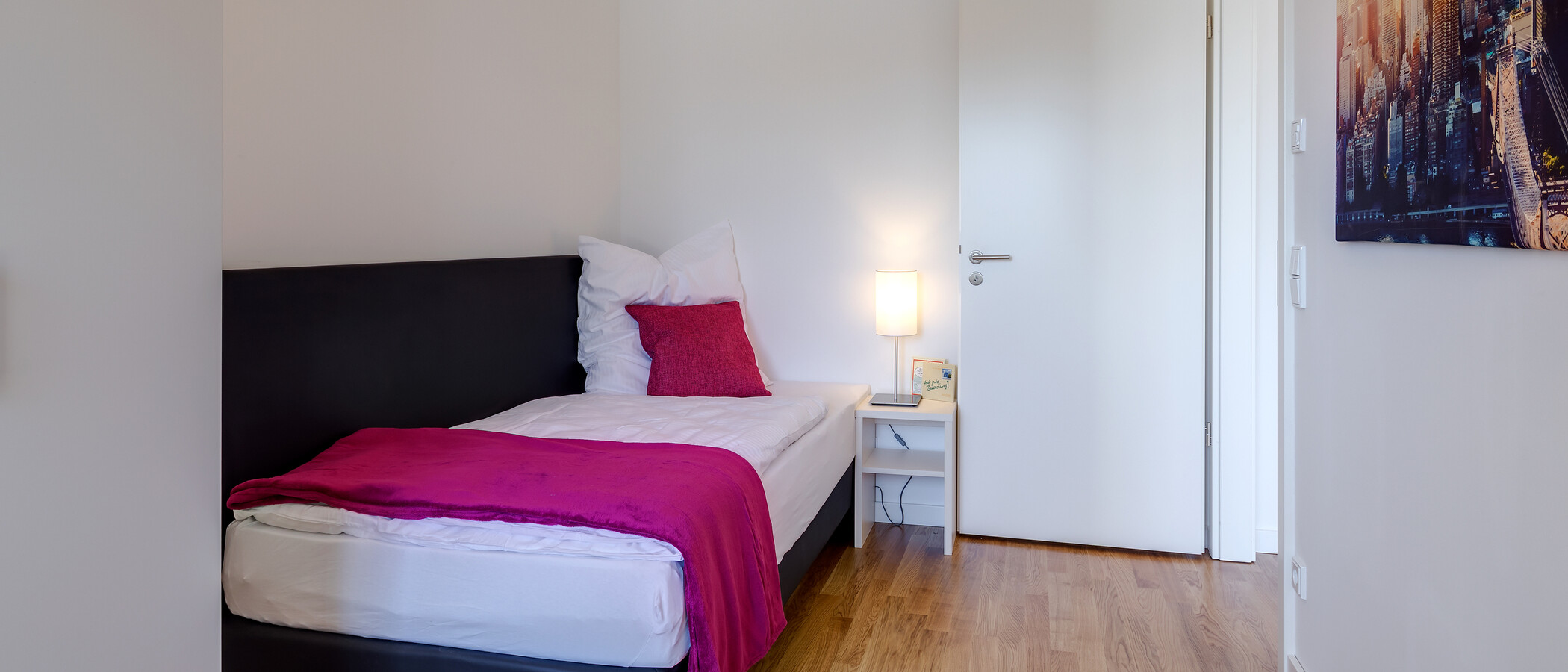 apartment München Am Hart 01 2. sleeping area 10529