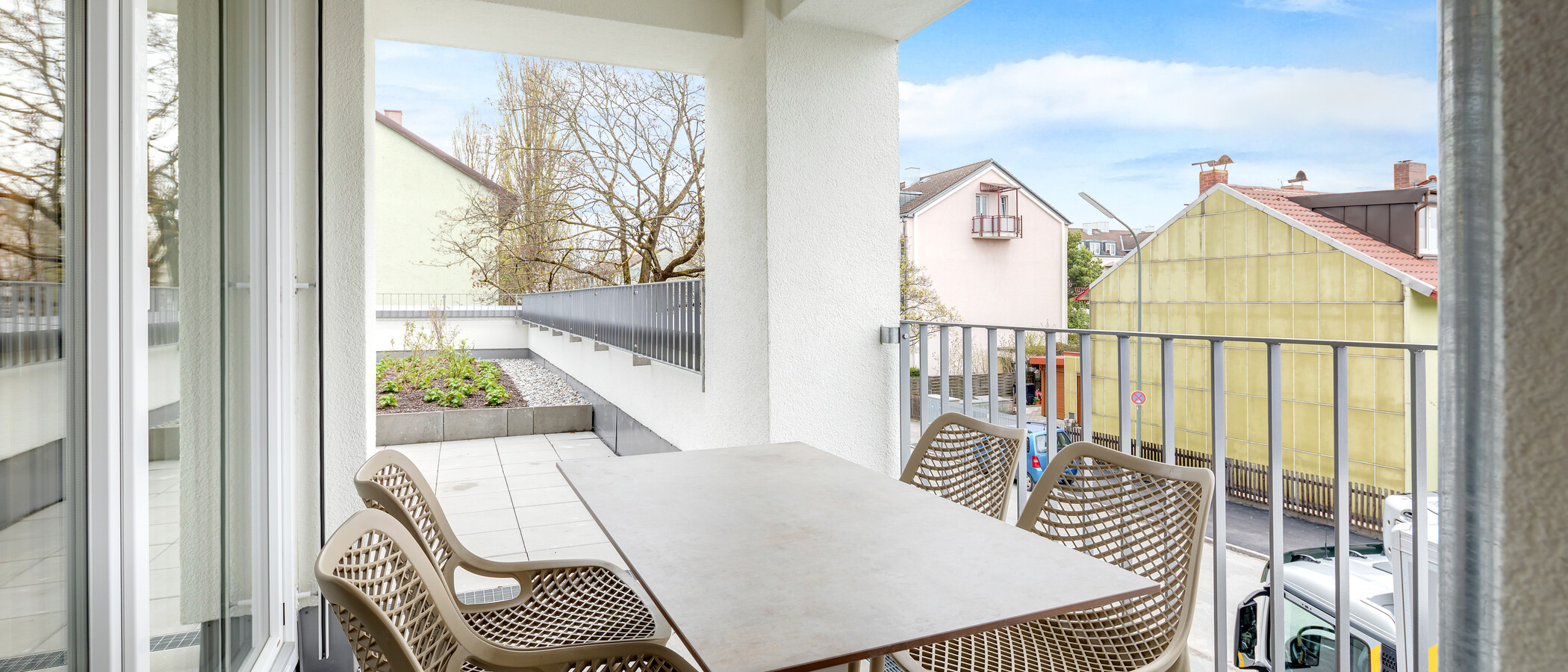apartment München Am Hart 02 balcony 10531