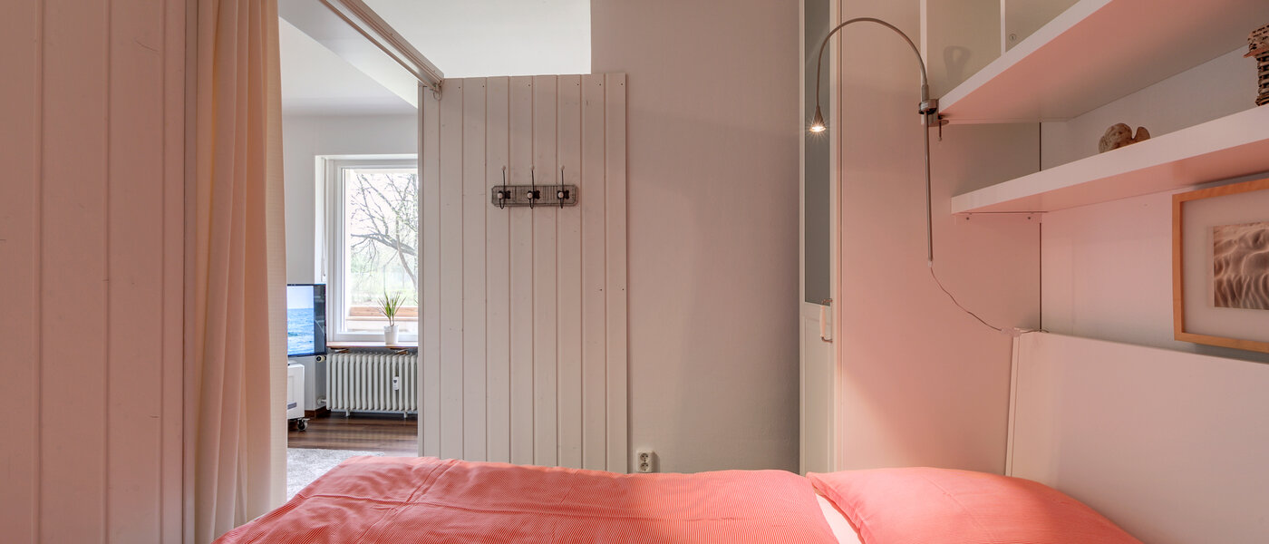 apartment München Oberföhring 02 sleeping area 10534