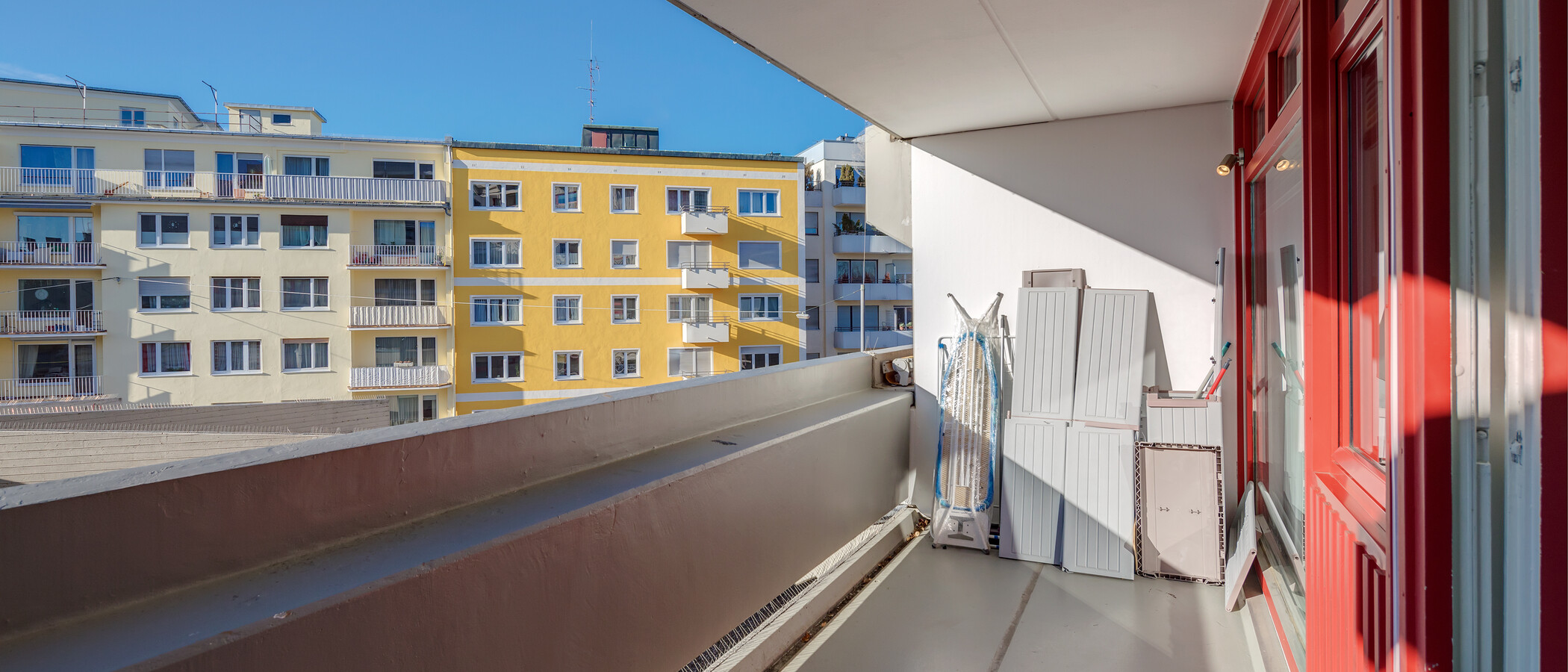 apartment München Schwabing-Nord (zw. Leopoldstraße & Englischen Garten) 02 balcony 10547