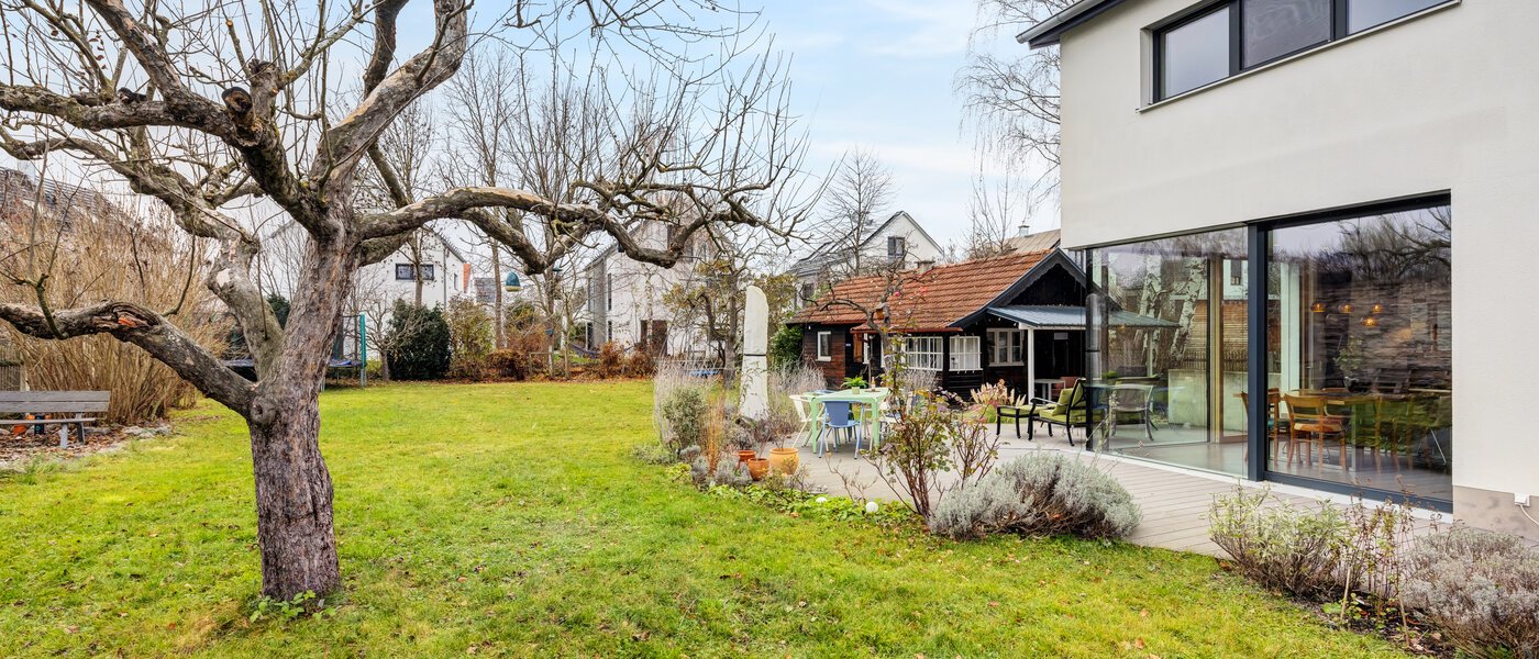 detached house Olching 01 garden 10562