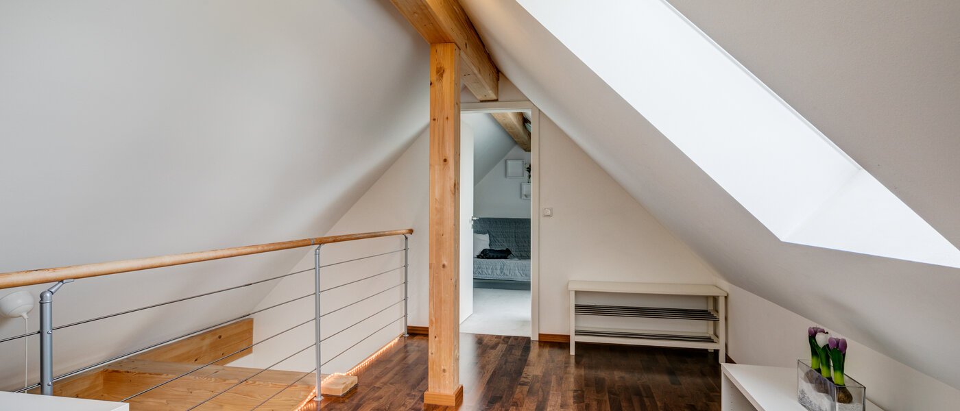 attic apartment München Obersendling 02 office area 10566