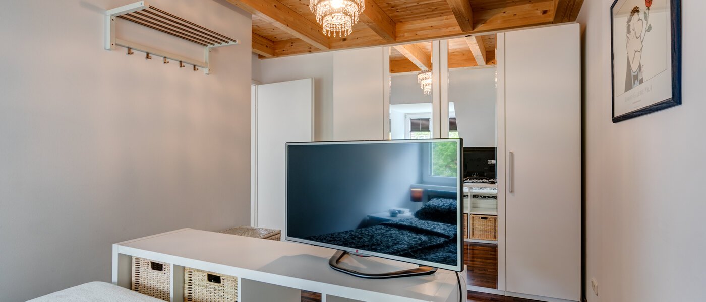 attic apartment München Obersendling 02 sleeping area 10566