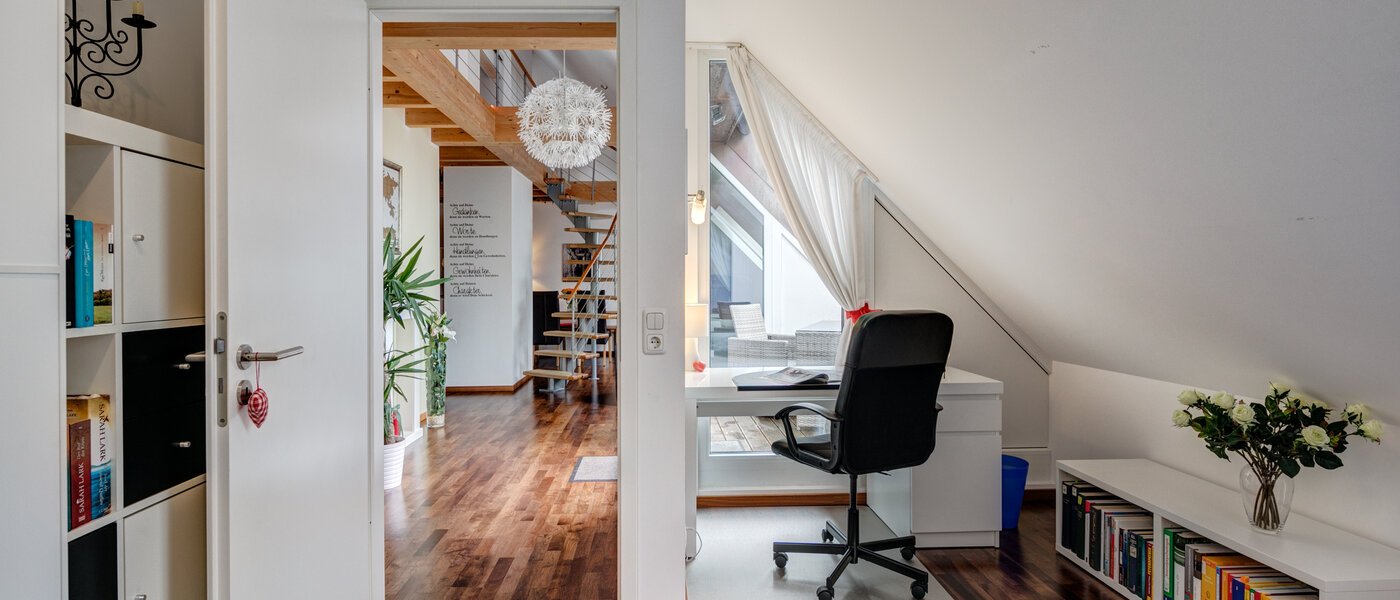 attic apartment München Obersendling 02 2. sleeping area 10566