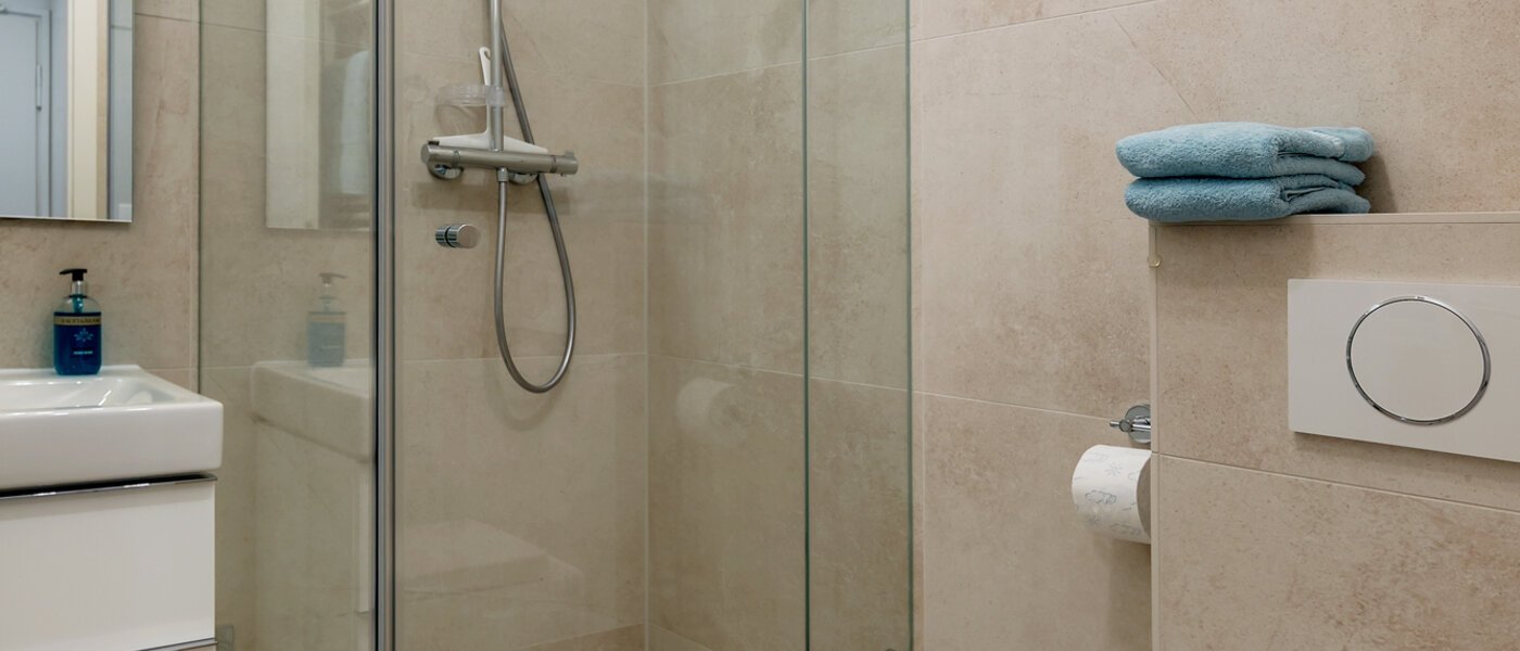 apartment München Herzogpark 02 bathroom 10575