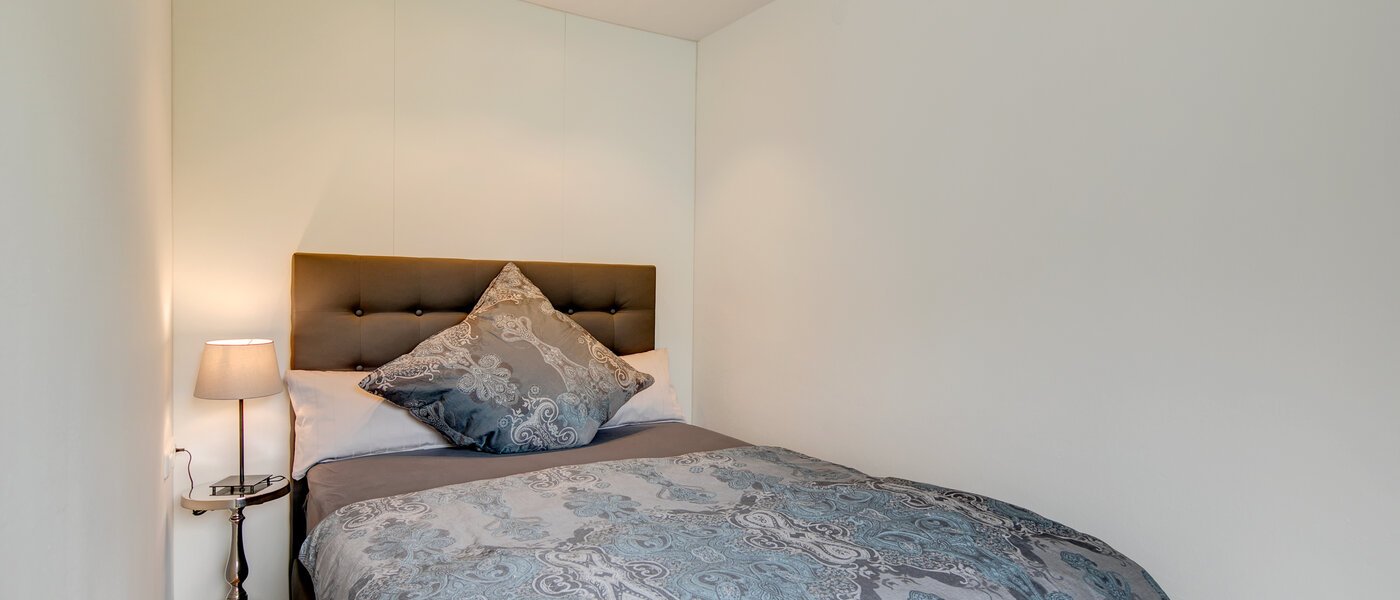 apartment München Herzogpark 01 sleeping area 10575