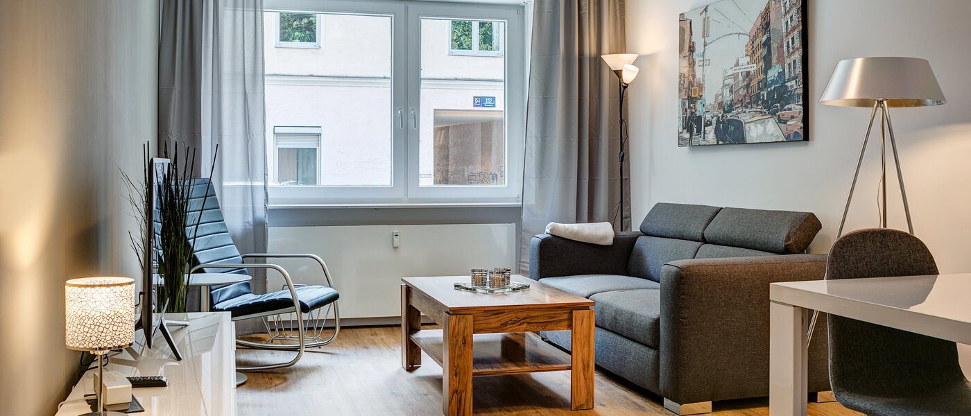 apartment München Westend 02 living room 10583