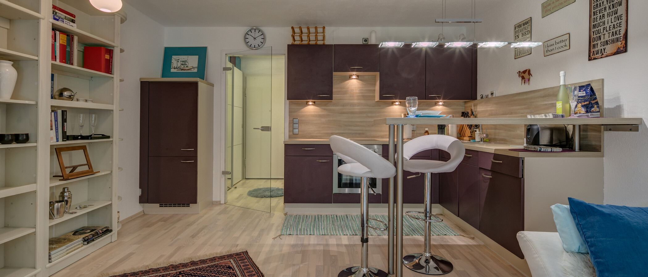 apartment München Schwabing-Georgenschwaige 04 living room 10584