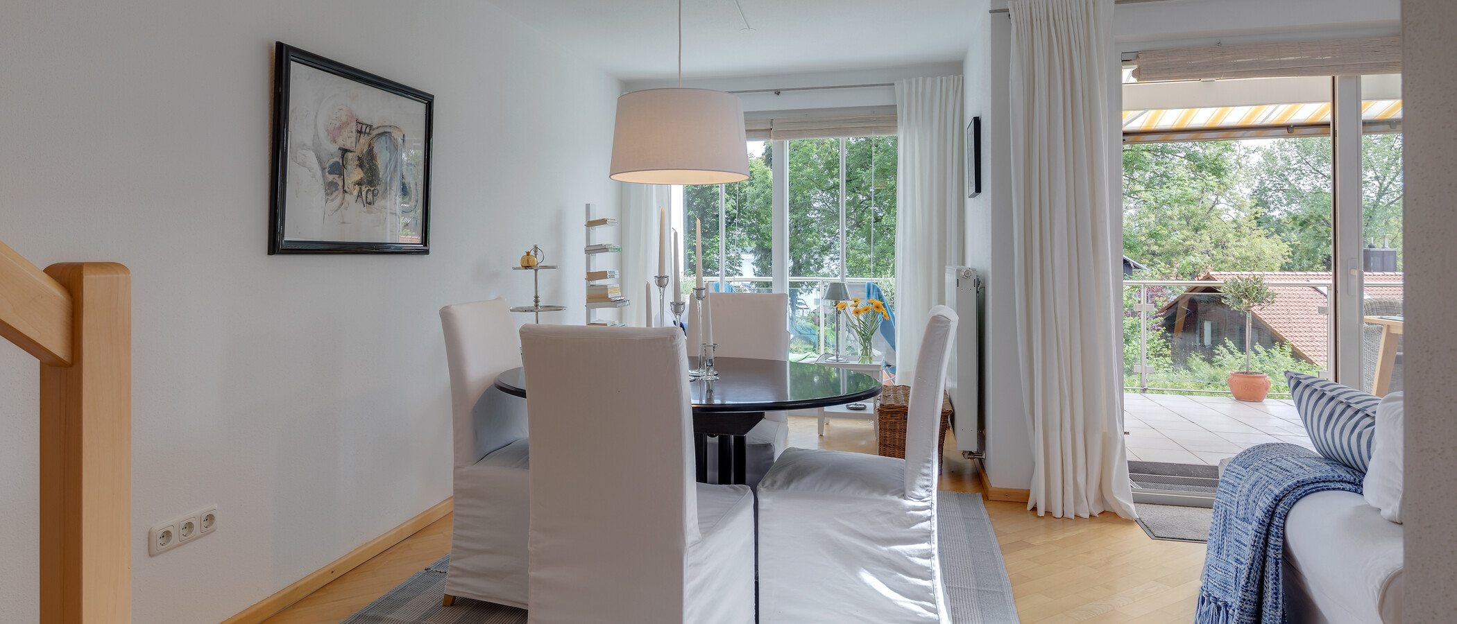 maisonette-gallery apartment Tutzing 07 living room 10604